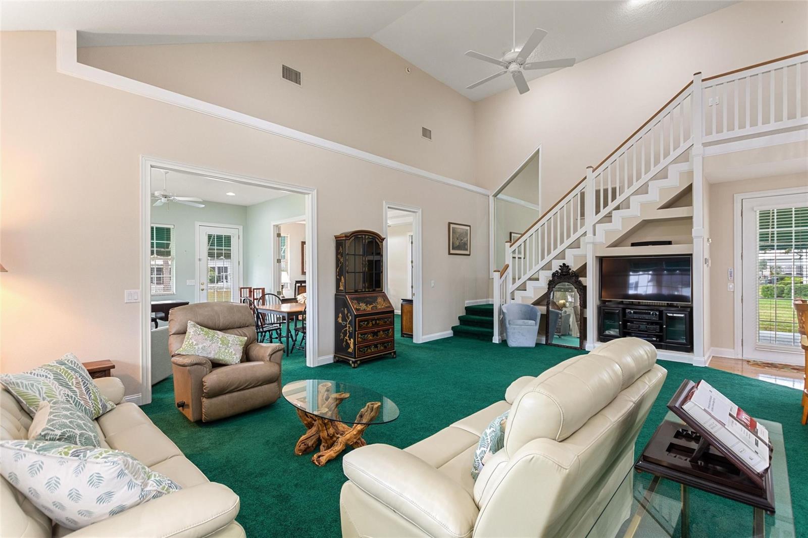 Image 10 of 34 For 1046 Caravan Loop