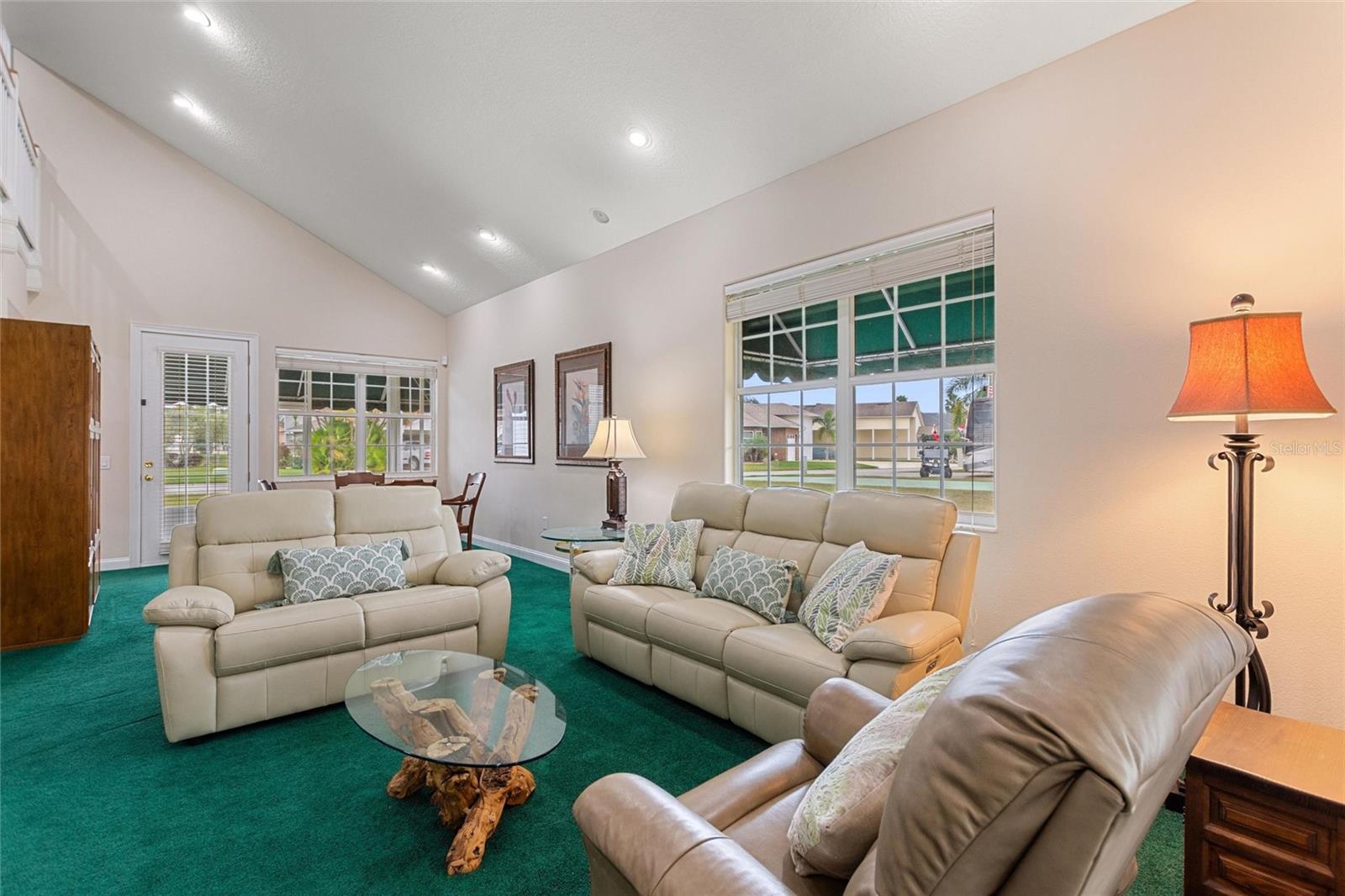 Image 11 of 34 For 1046 Caravan Loop