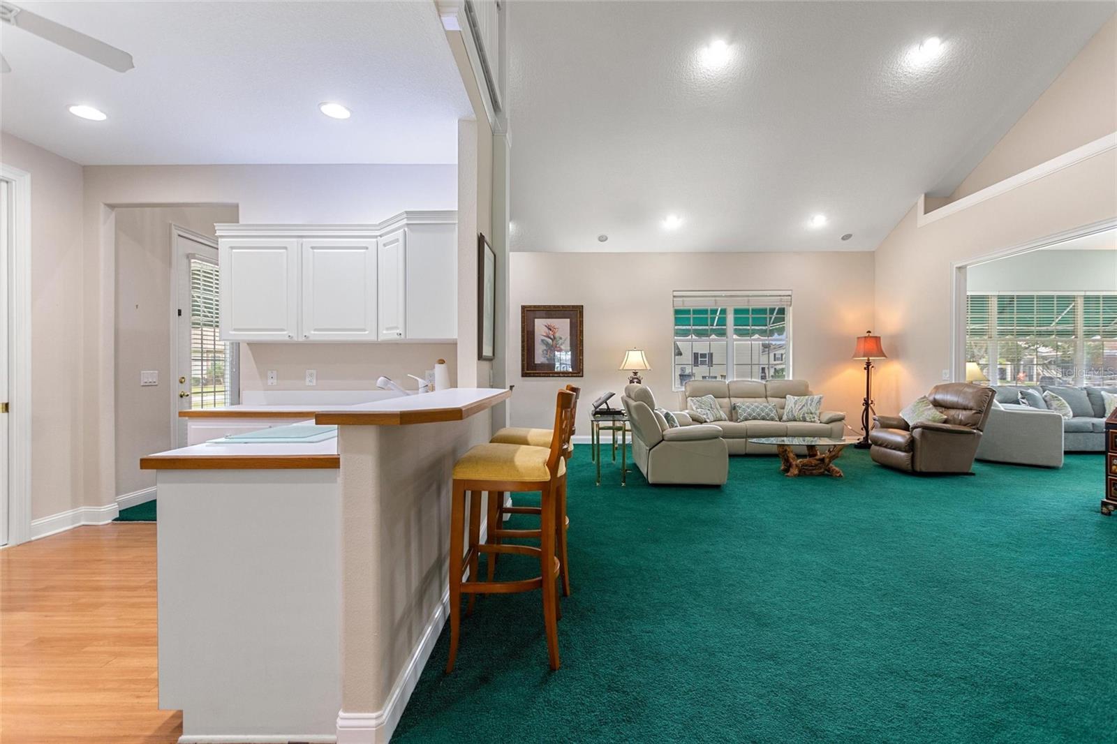 Image 12 of 34 For 1046 Caravan Loop