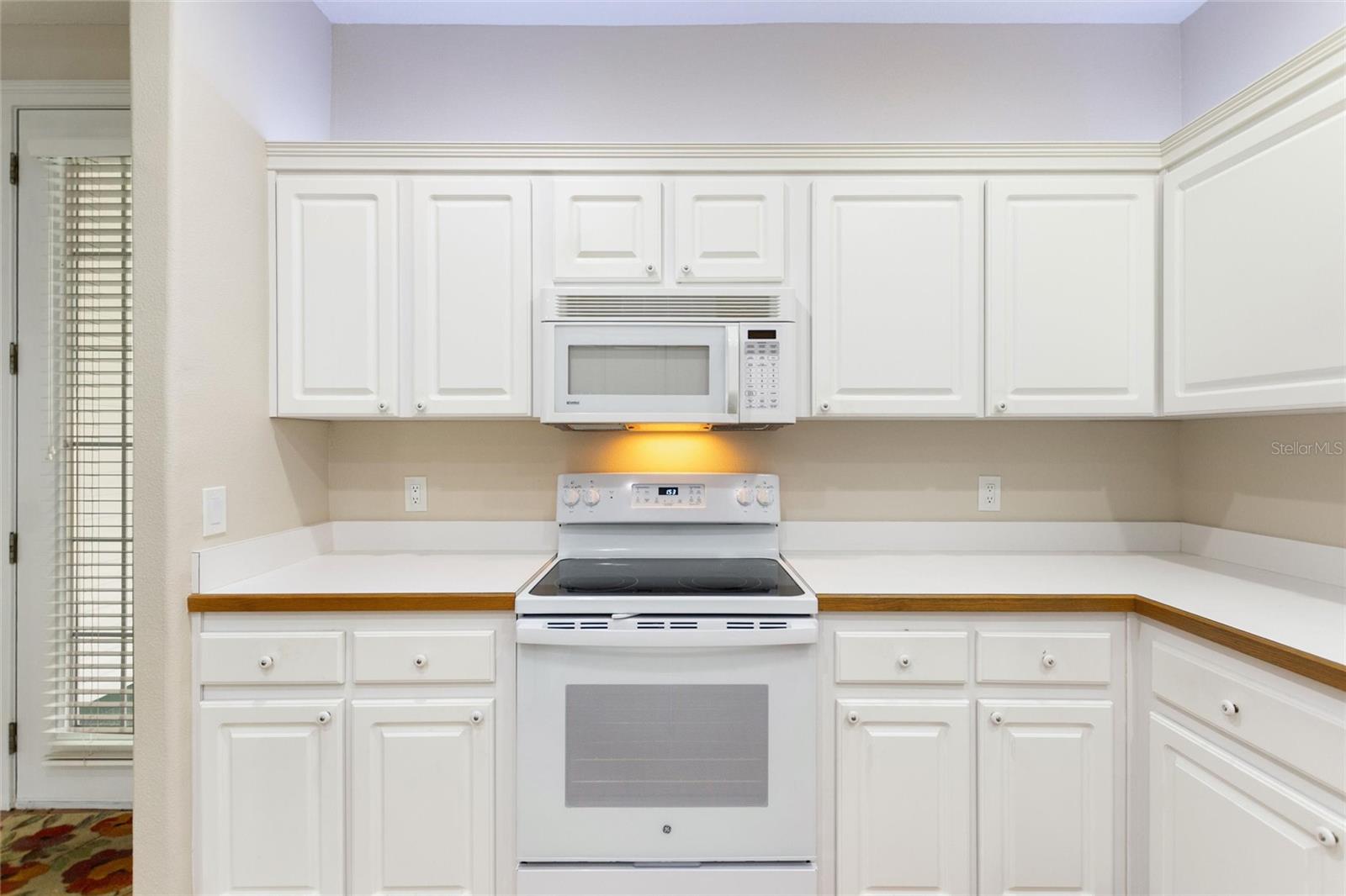 Image 15 of 34 For 1046 Caravan Loop