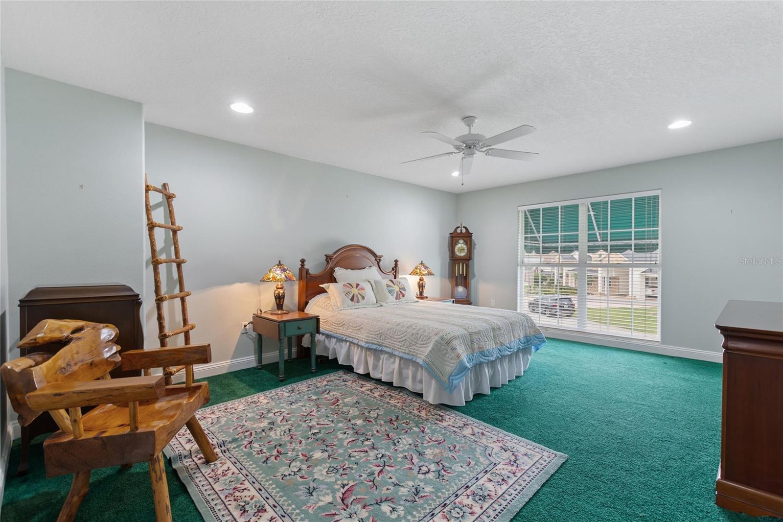 Image 32 of 34 For 1046 Caravan Loop