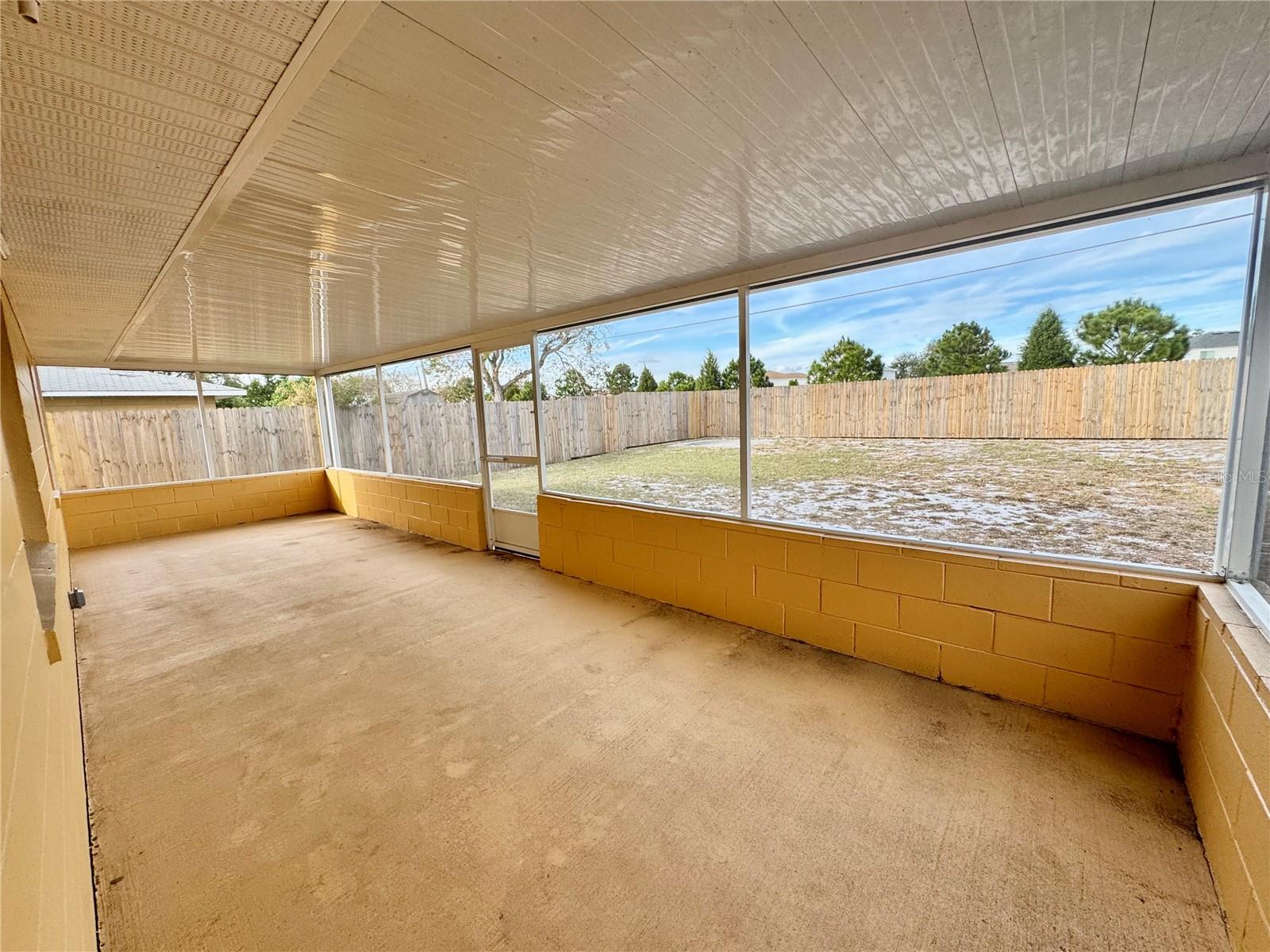 Image 16 of 20 For 203 Summer View Drive