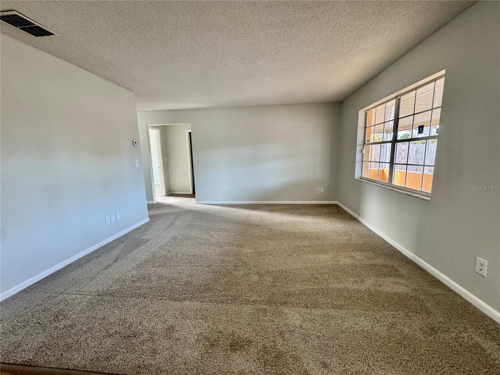 Image 5 of 20 For 203 Summer View Drive