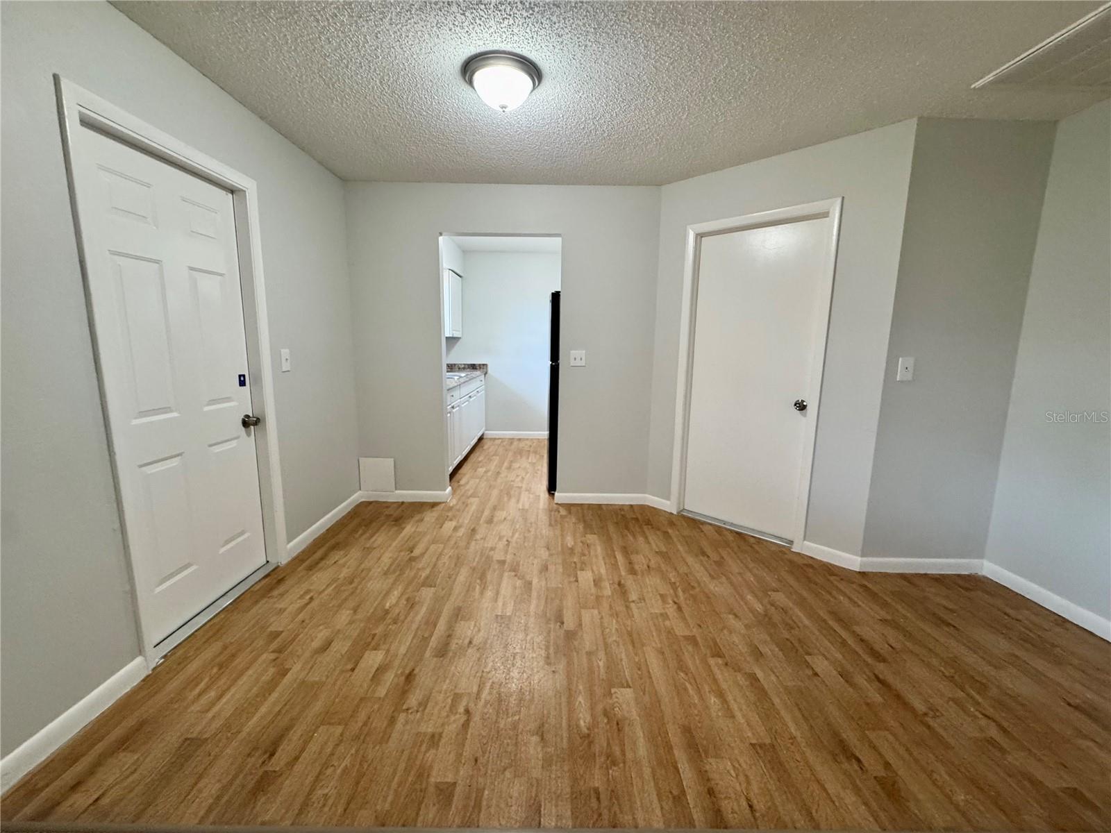 Image 6 of 20 For 203 Summer View Drive