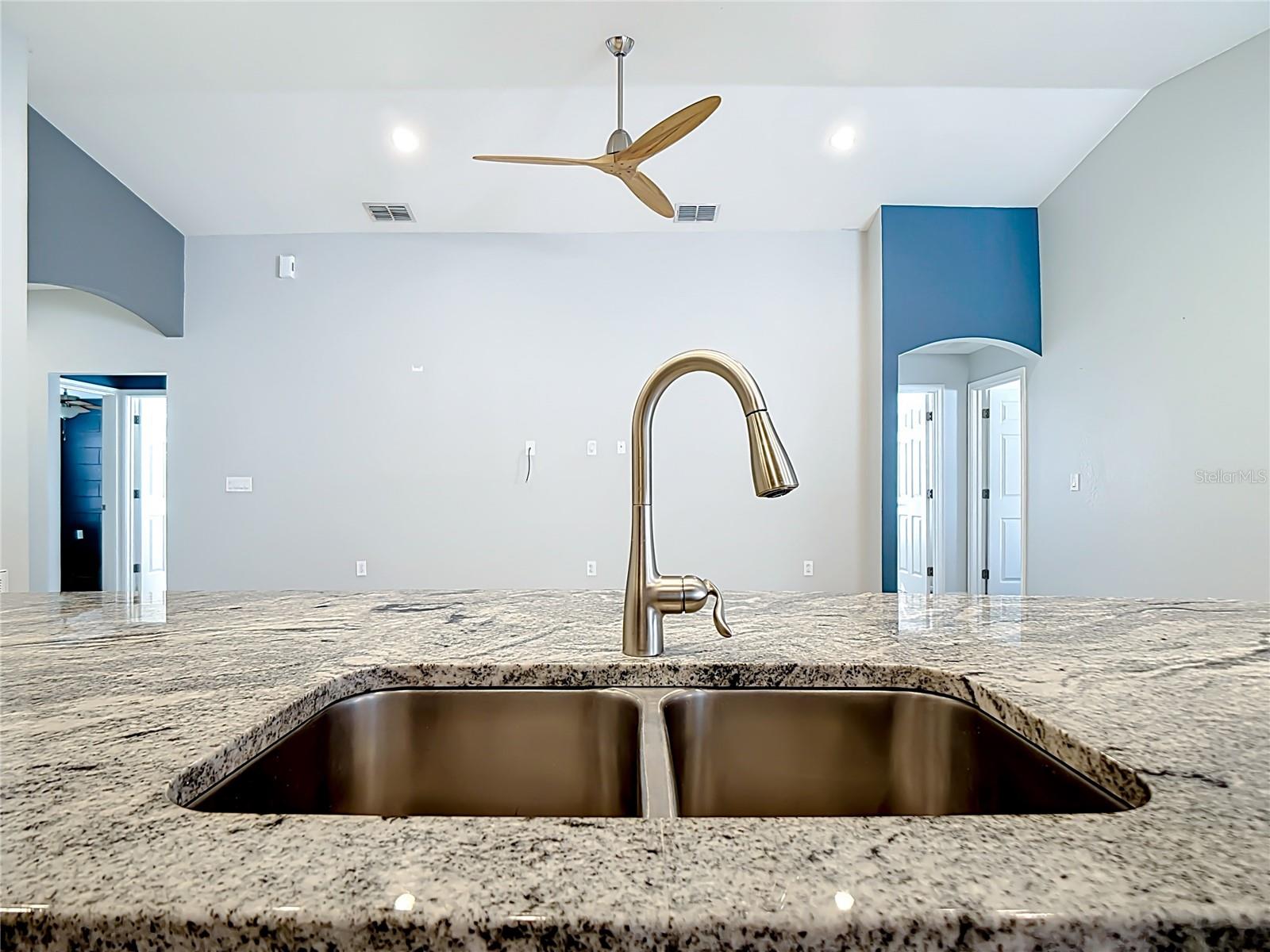 Image 11 of 50 For 154 Eloise Oaks Drive