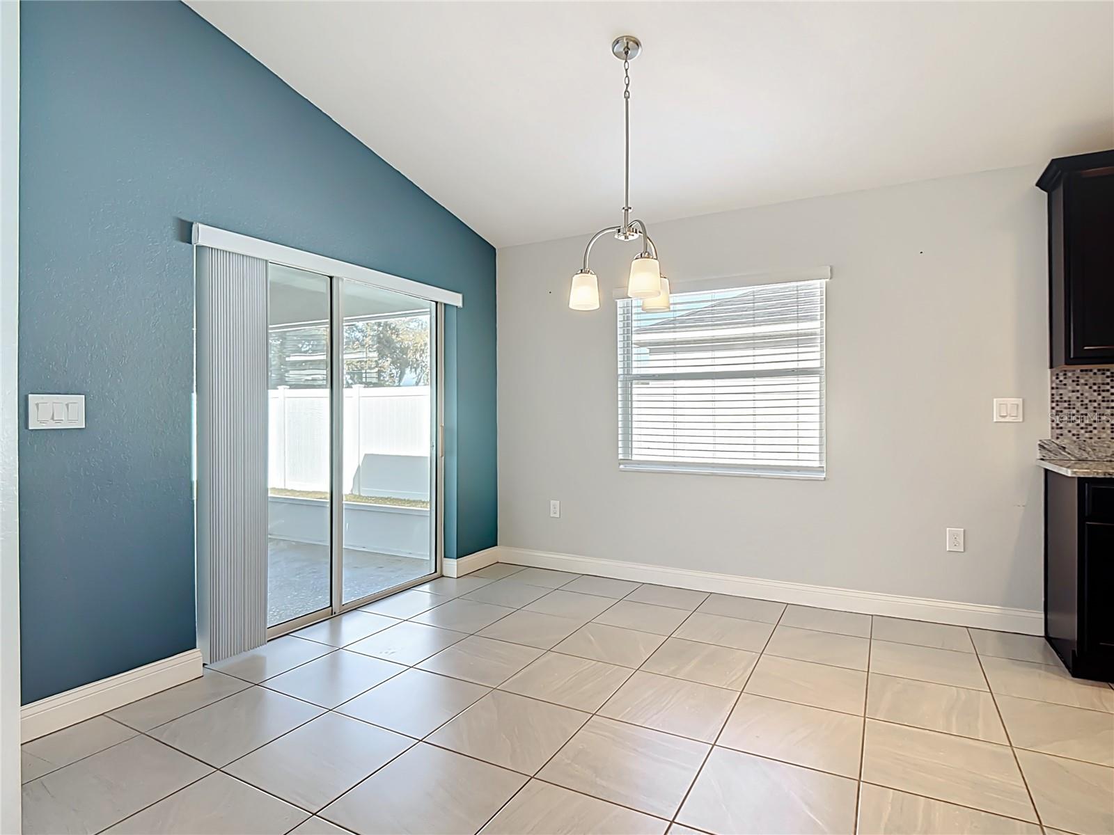 Image 17 of 50 For 154 Eloise Oaks Drive