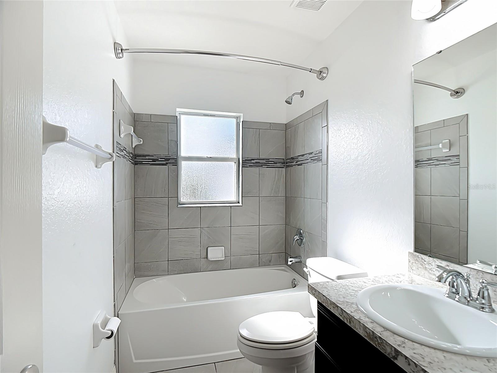 Image 24 of 50 For 154 Eloise Oaks Drive