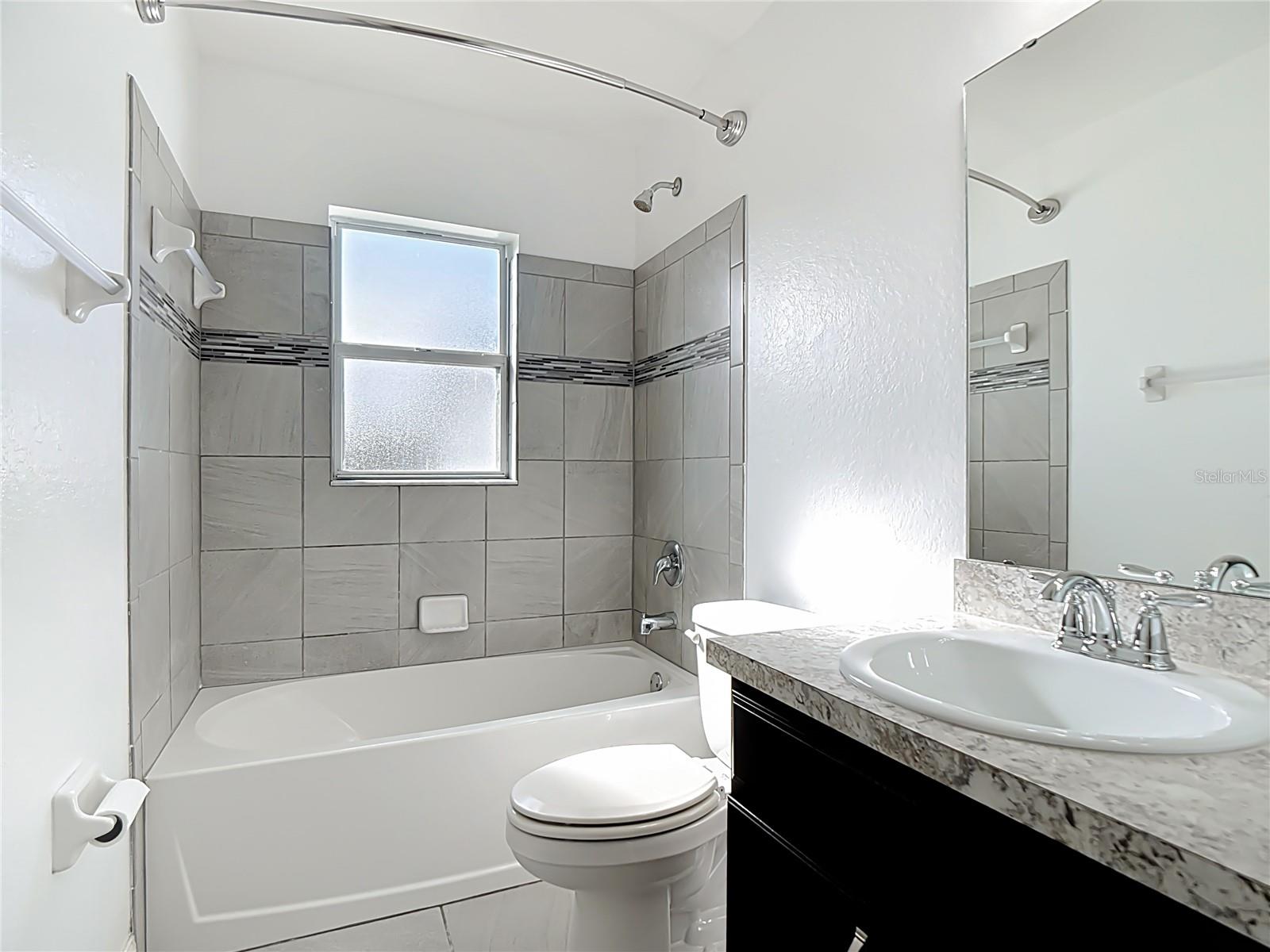 Image 25 of 50 For 154 Eloise Oaks Drive