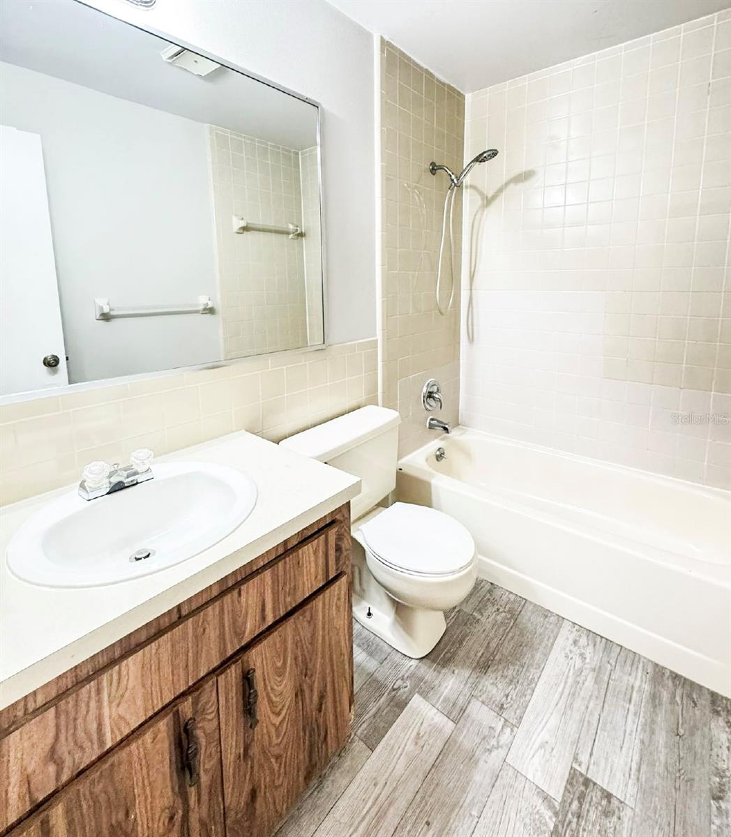 Image 3 of 7 For 585 Scenic Highway 585