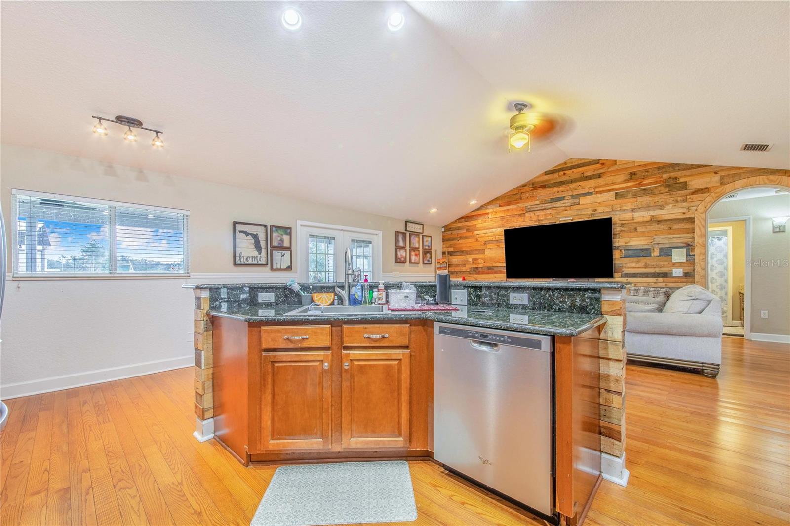 Image 13 of 36 For 4510 Holloway Creek Drive