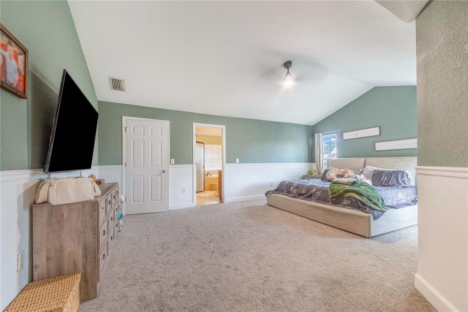 Image 15 of 36 For 4510 Holloway Creek Drive