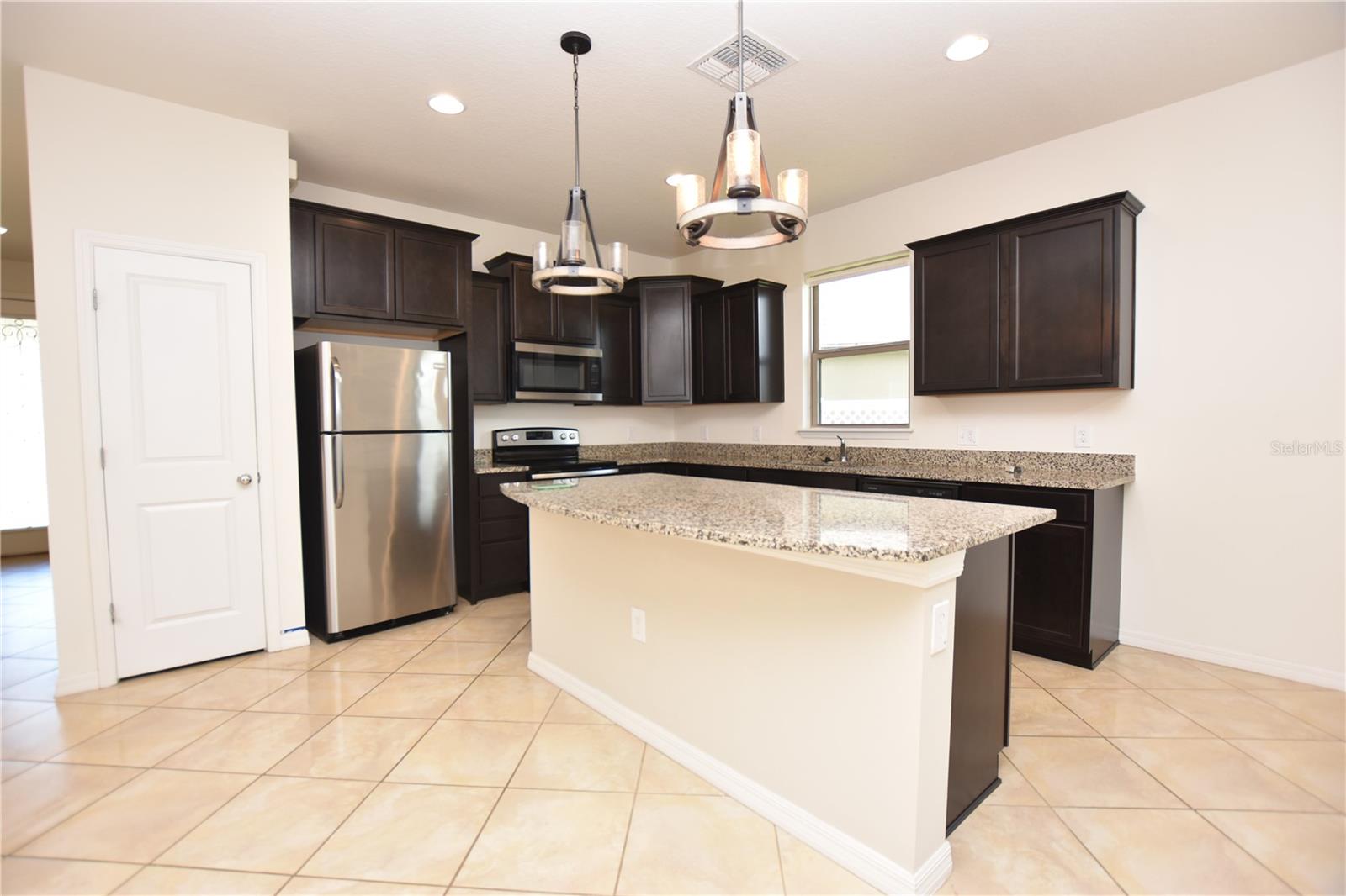 Image 3 of 27 For 8862 Conway Road