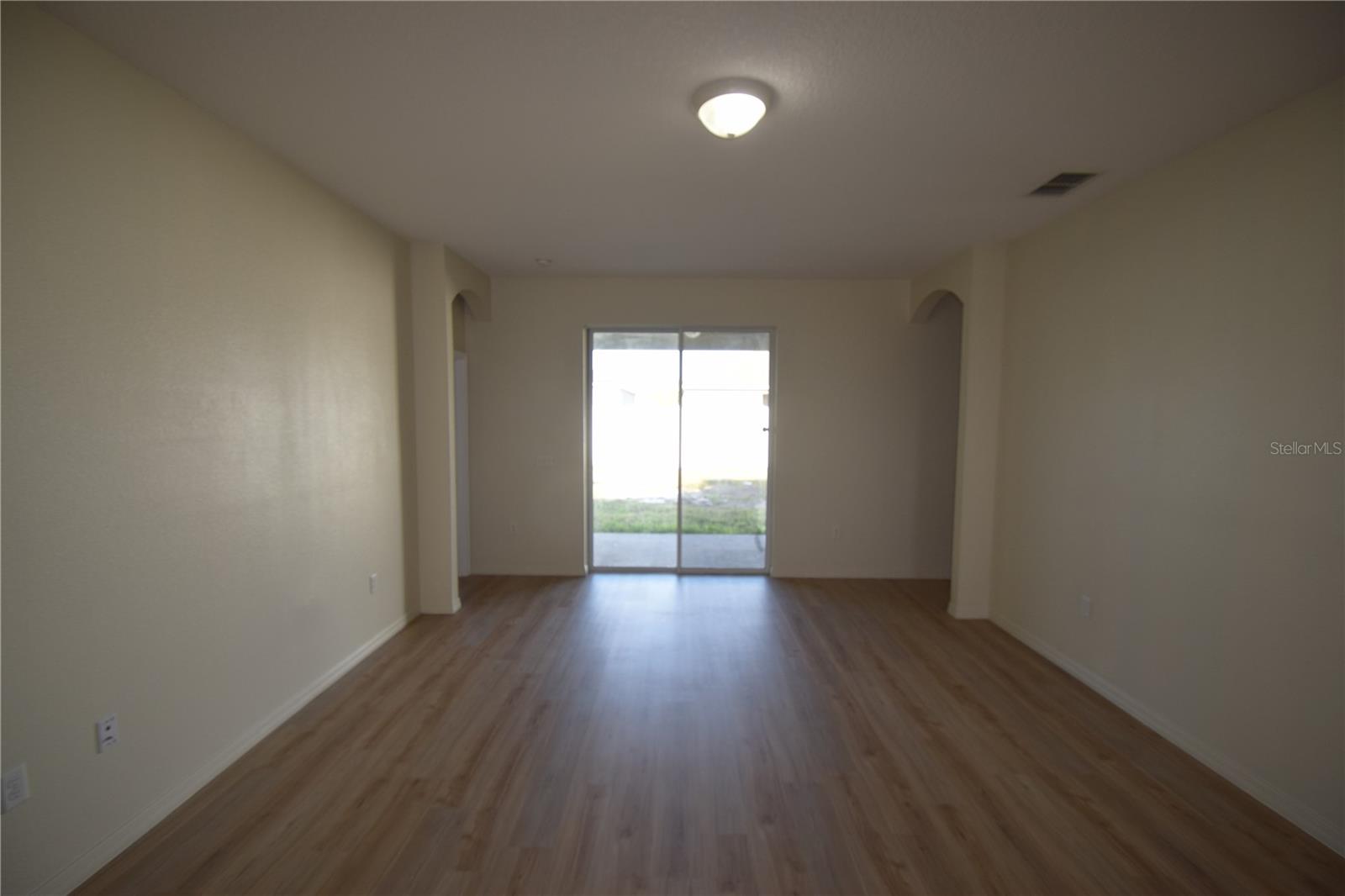 Image 12 of 32 For 823 Krenson Woods Lane