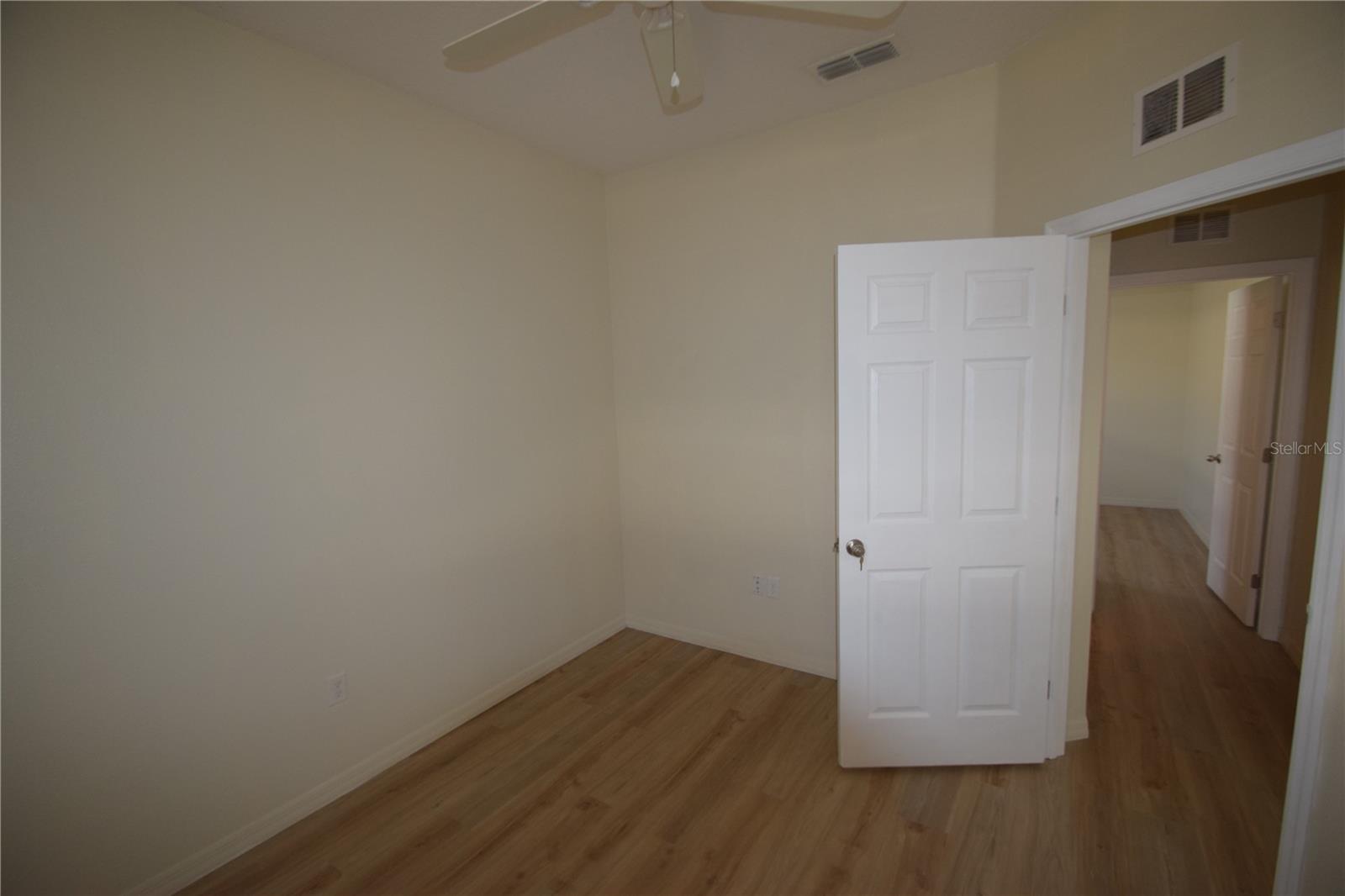 Image 22 of 32 For 823 Krenson Woods Lane