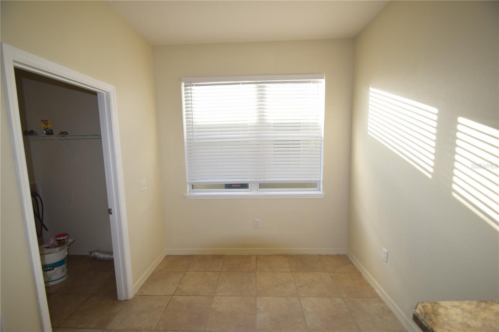 Image 23 of 32 For 823 Krenson Woods Lane