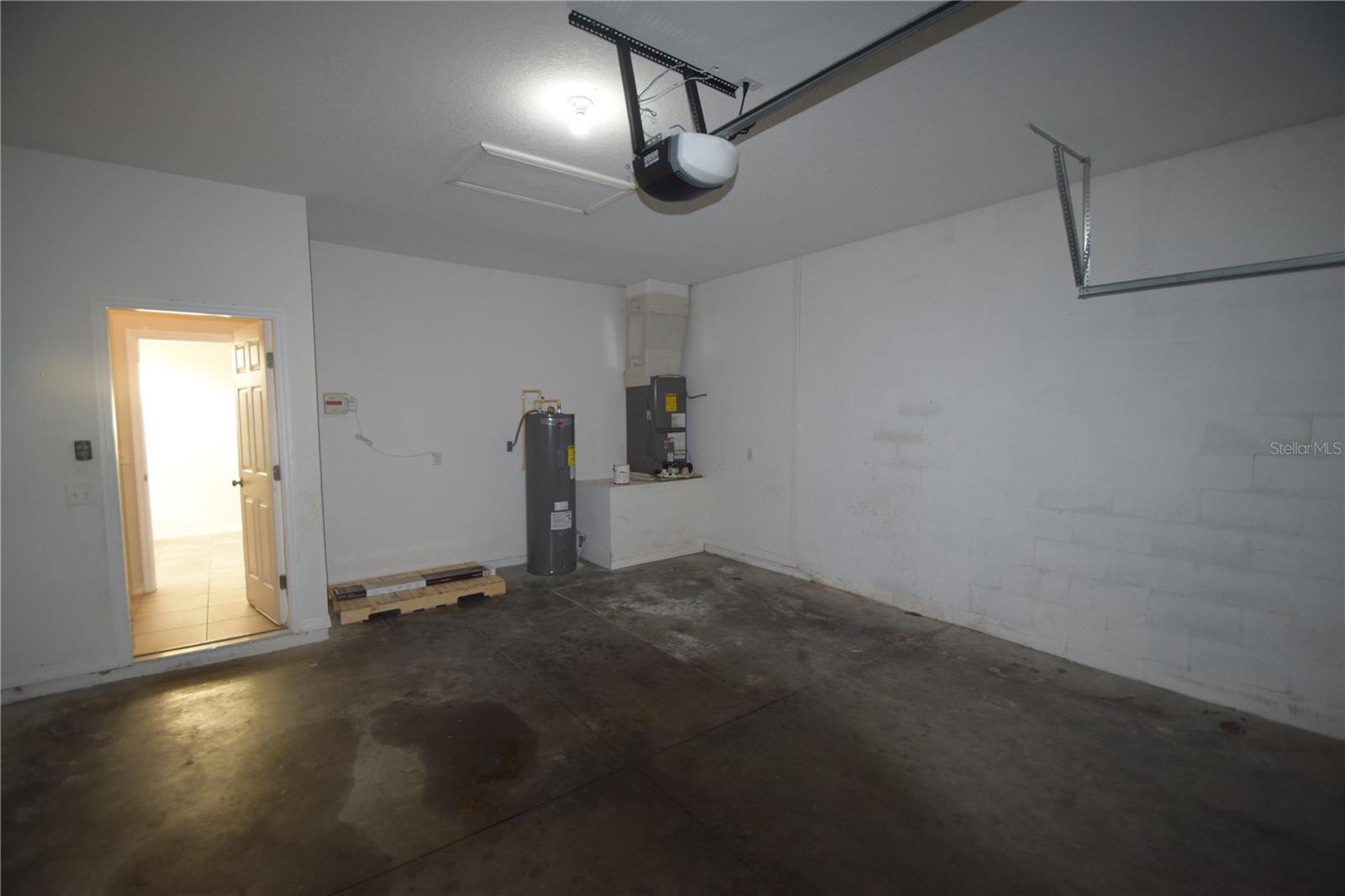 Image 28 of 32 For 823 Krenson Woods Lane