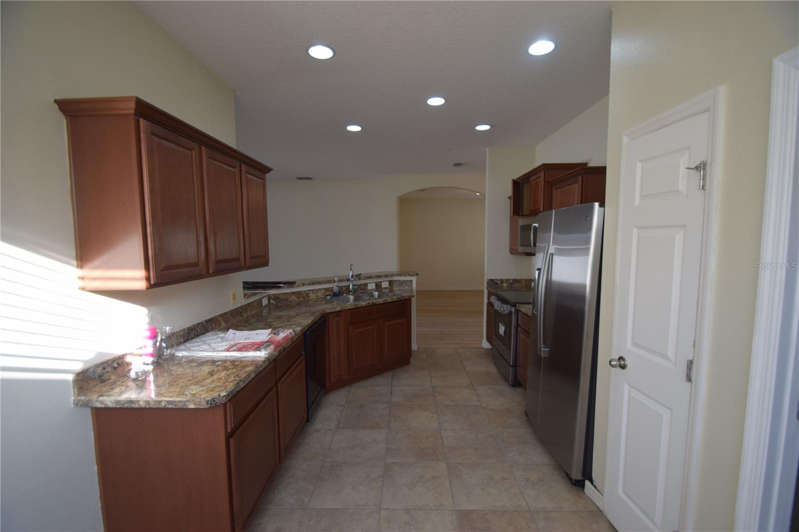 Image 7 of 32 For 823 Krenson Woods Lane