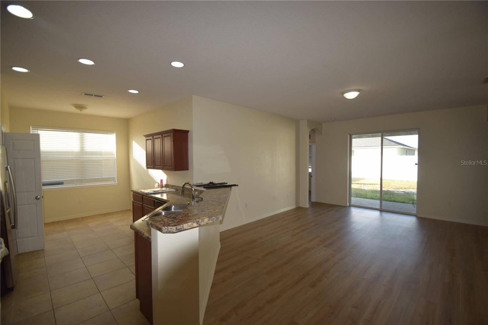 Image 9 of 32 For 823 Krenson Woods Lane