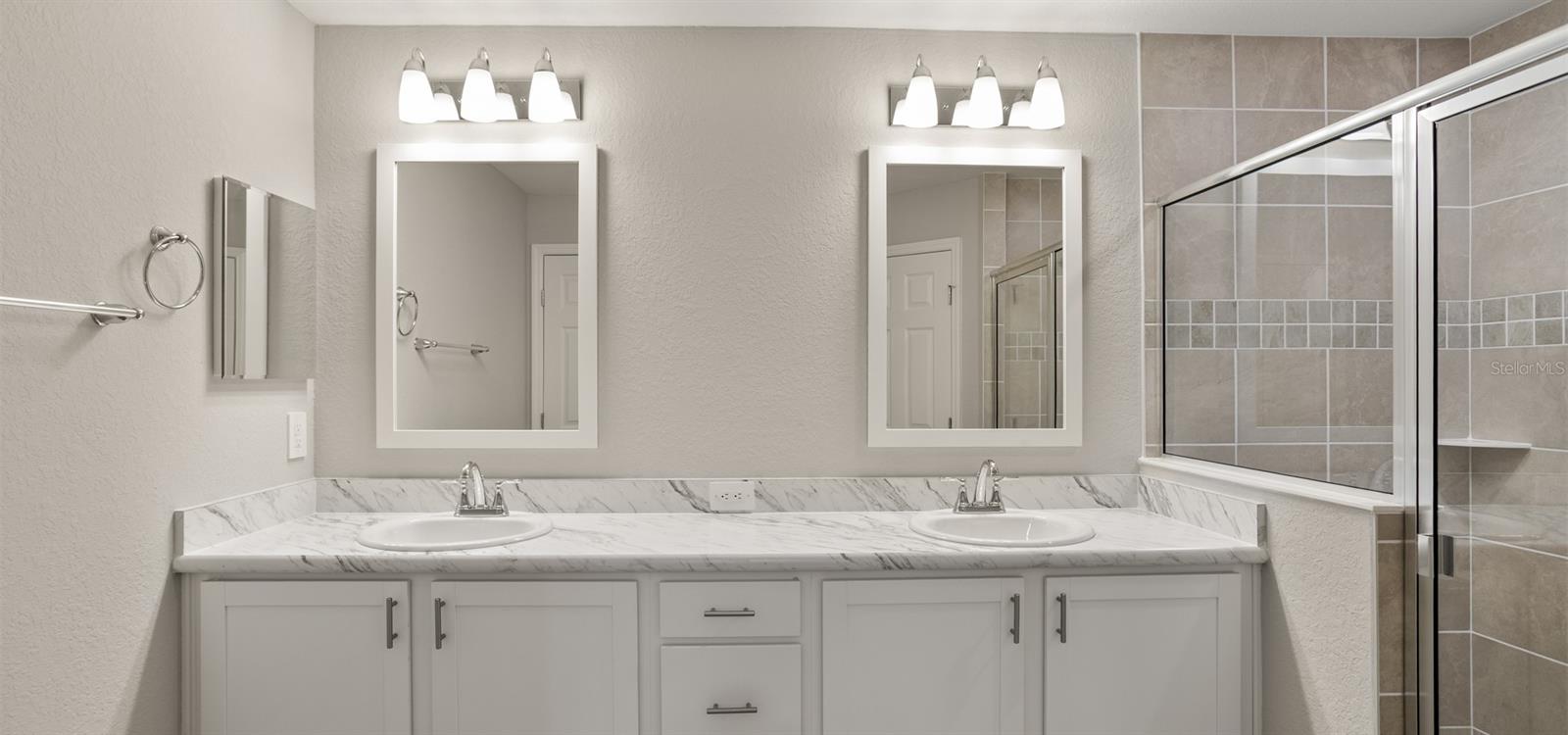 Image 16 of 19 For 4463 Rapallo Avenue