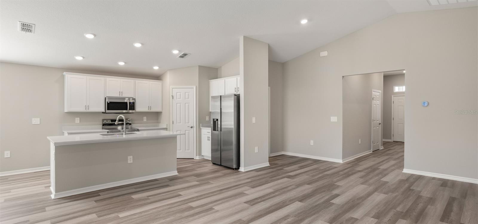Image 6 of 19 For 4463 Rapallo Avenue