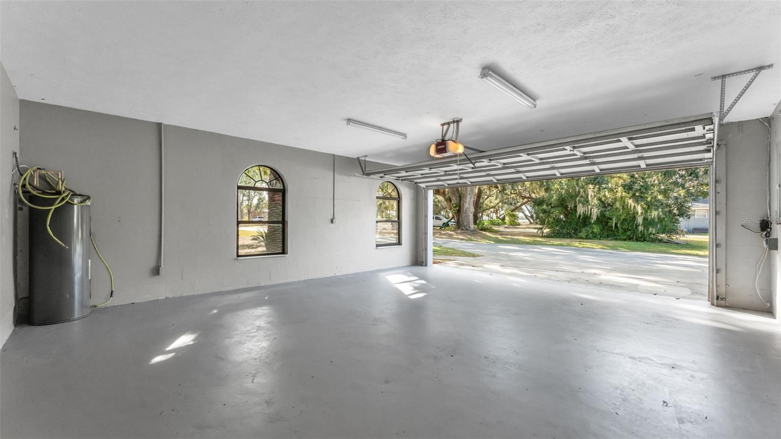 Listing photo id 8 for 1612 Williams Road