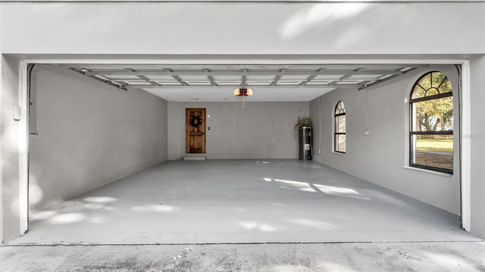 Listing photo id 9 for 1612 Williams Road