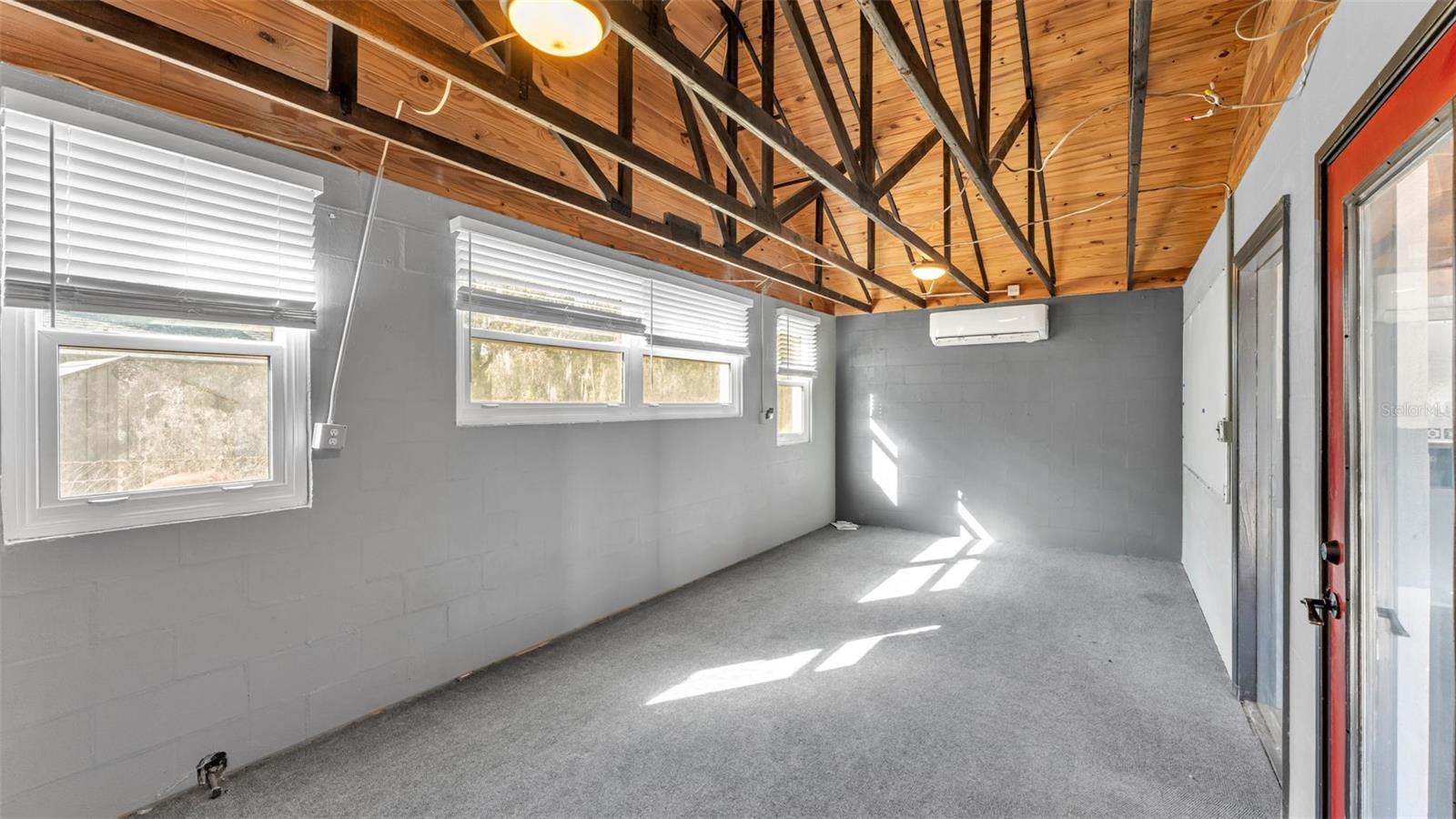 Listing photo id 20 for 1612 Williams Road