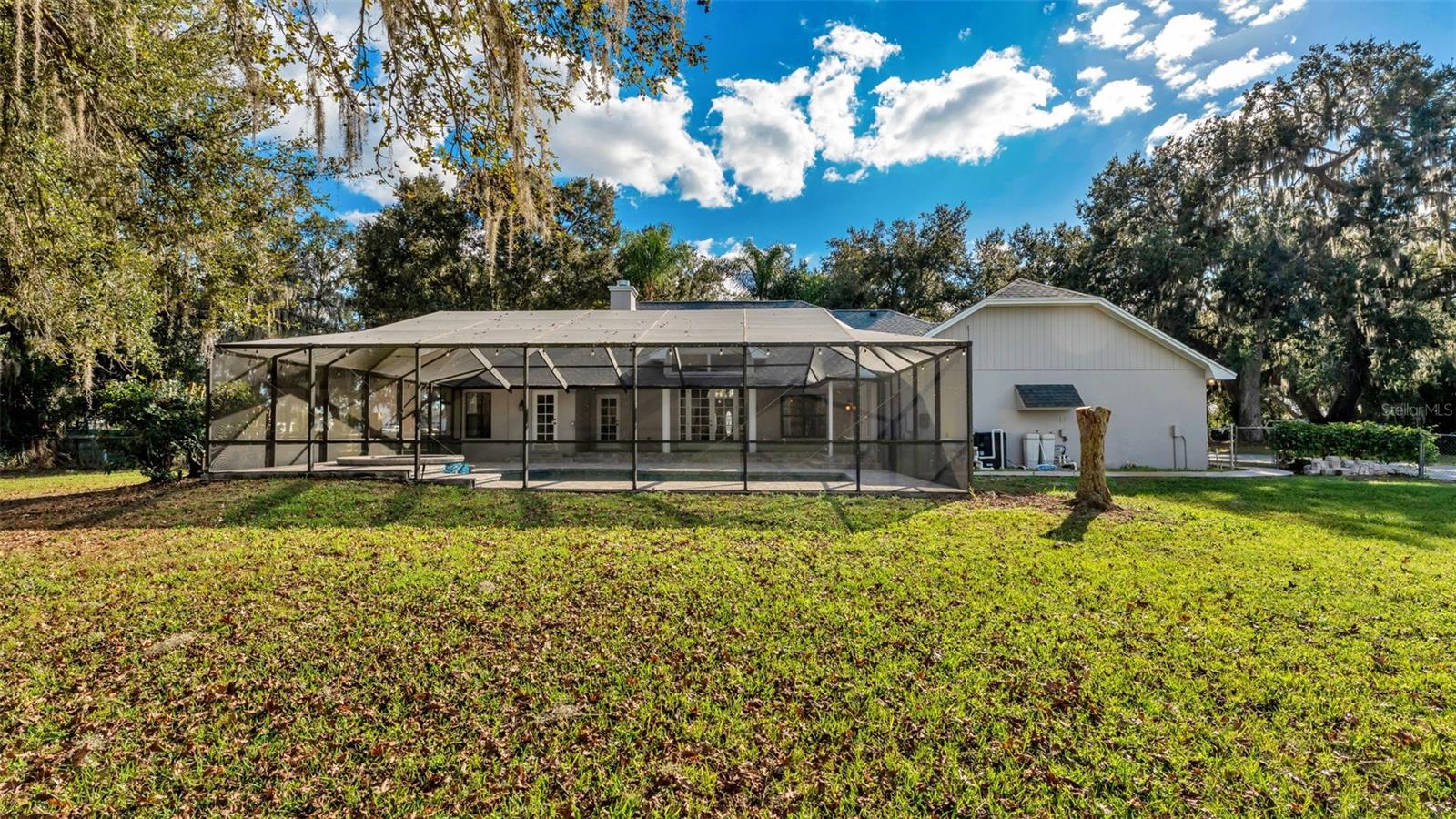 Listing photo id 23 for 1612 Williams Road