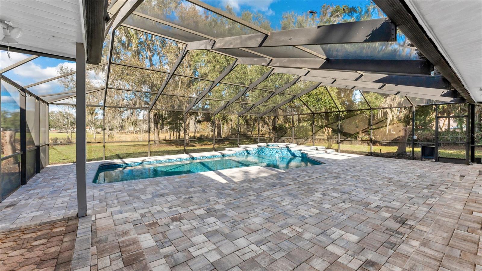 Listing photo id 32 for 1612 Williams Road