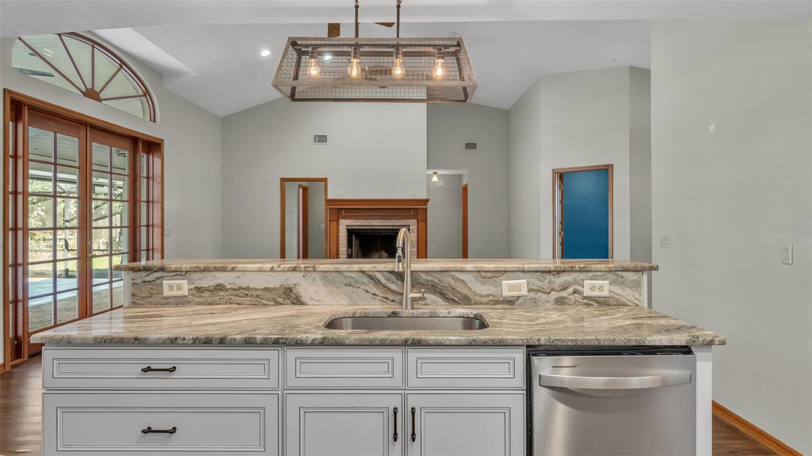 Listing photo id 48 for 1612 Williams Road