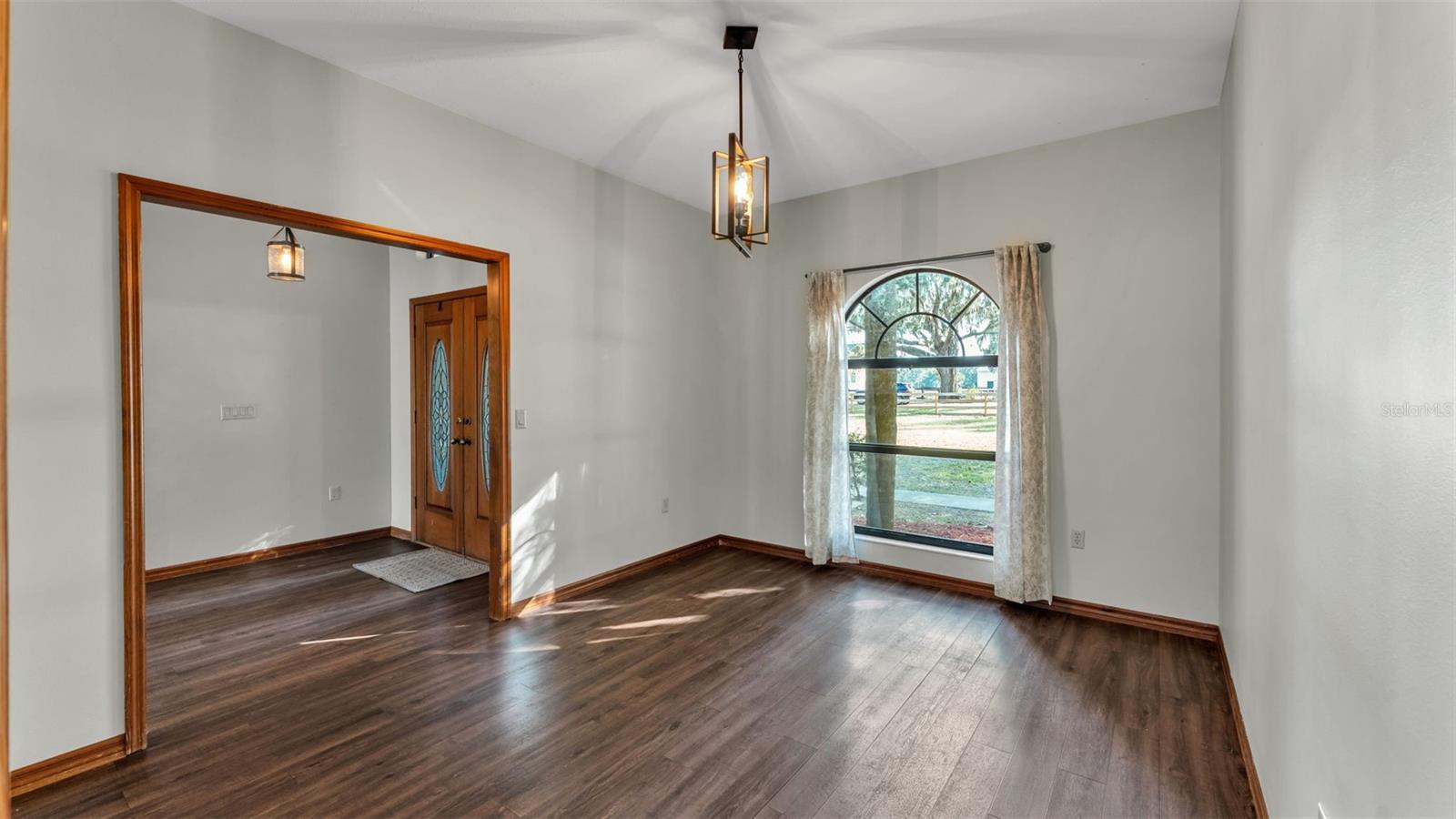 Listing photo id 51 for 1612 Williams Road