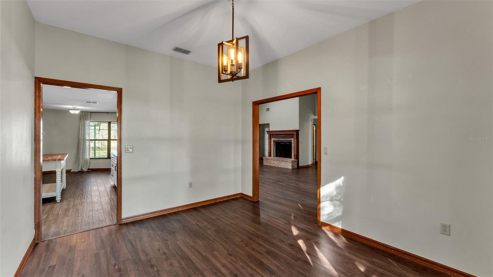 Listing photo id 52 for 1612 Williams Road