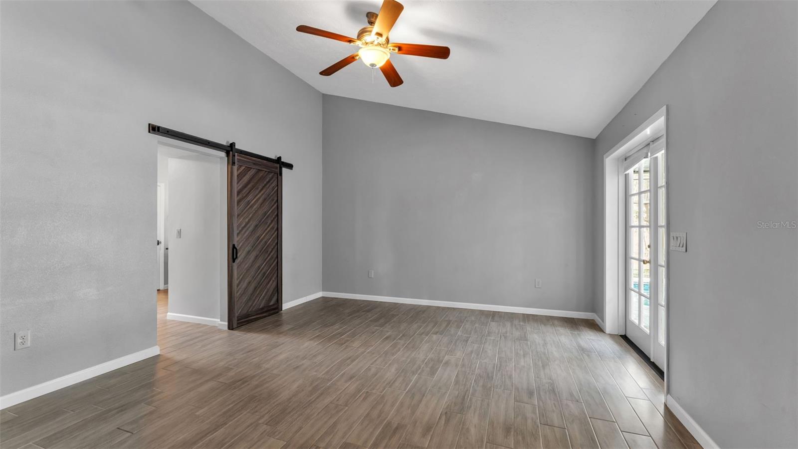 Listing photo id 54 for 1612 Williams Road