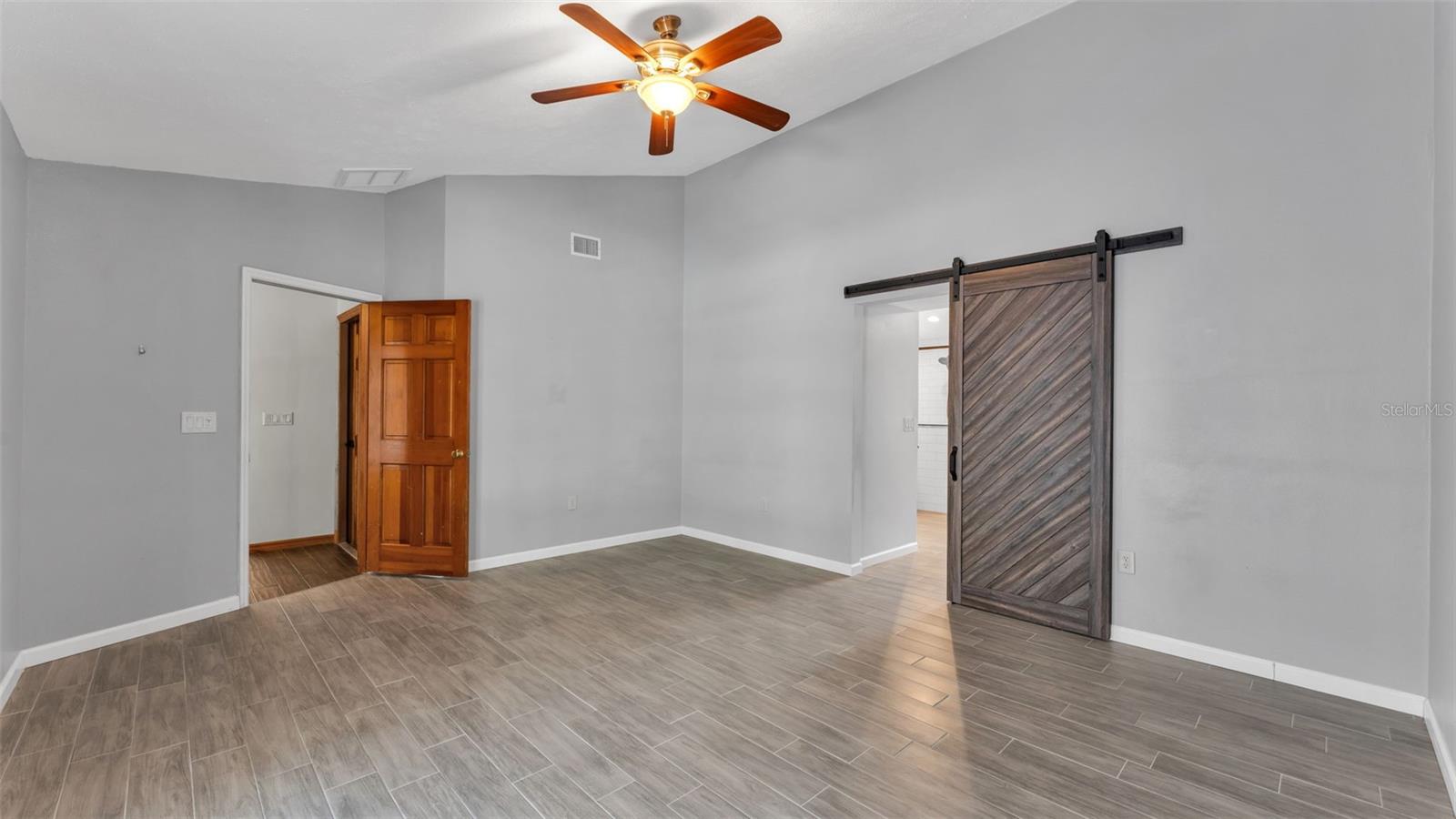 Listing photo id 55 for 1612 Williams Road