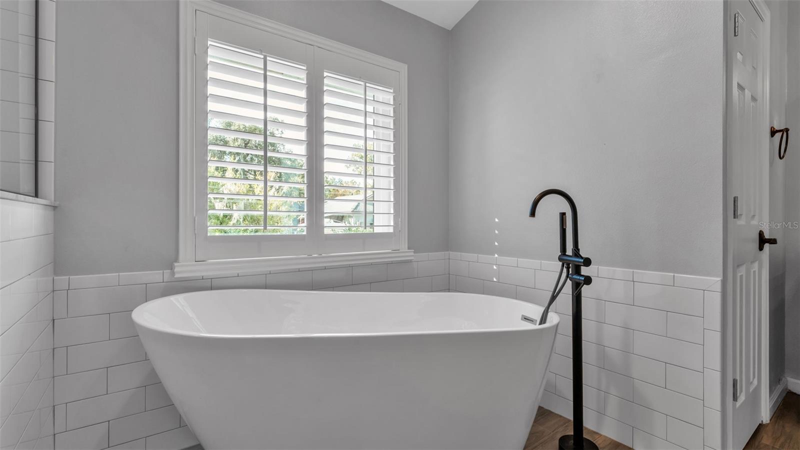 Listing photo id 59 for 1612 Williams Road