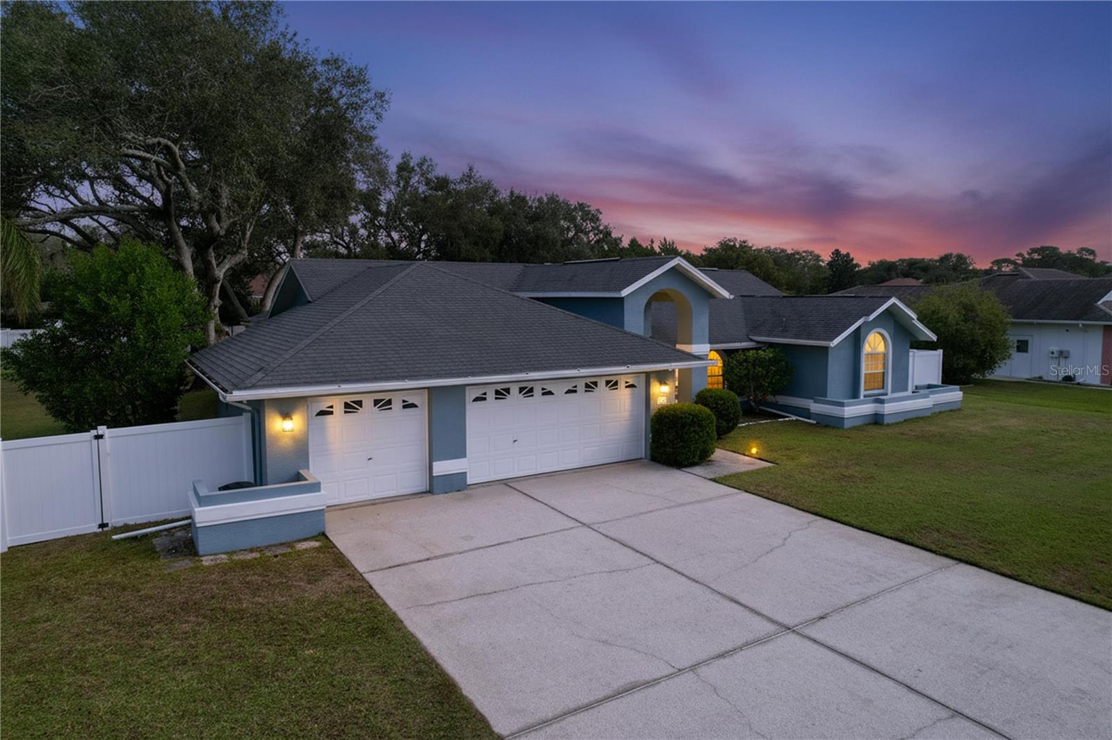 Image 10 of 57 For 18812 Bascomb Lane