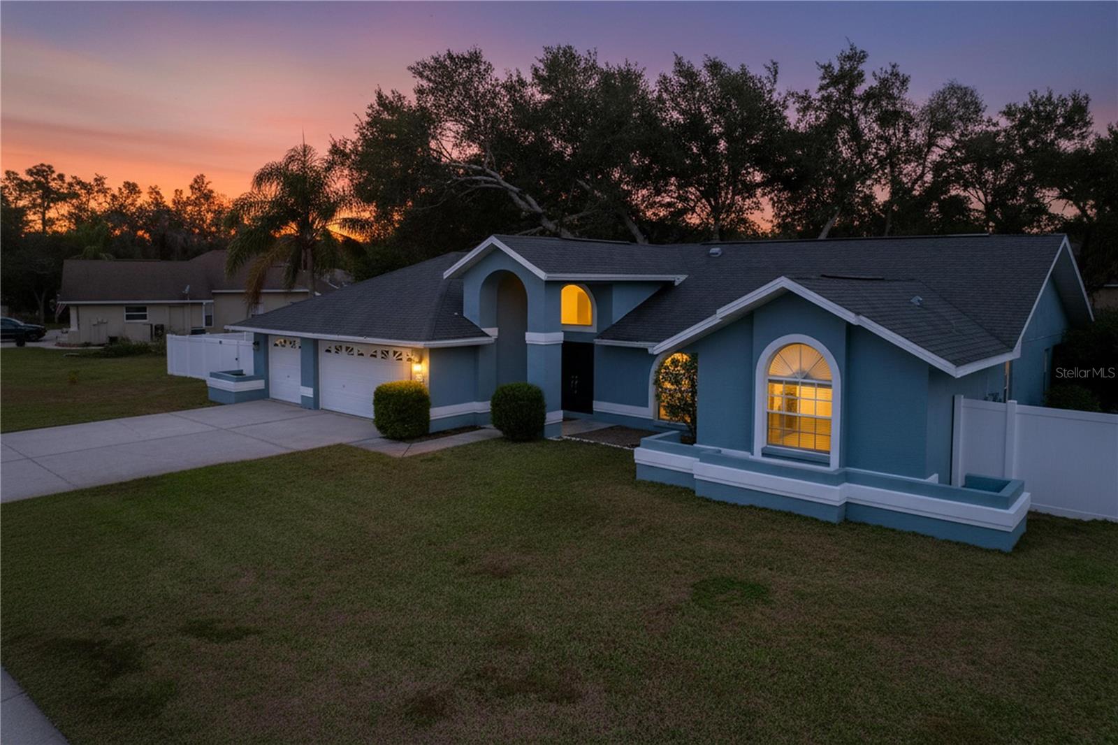 Image 11 of 57 For 18812 Bascomb Lane