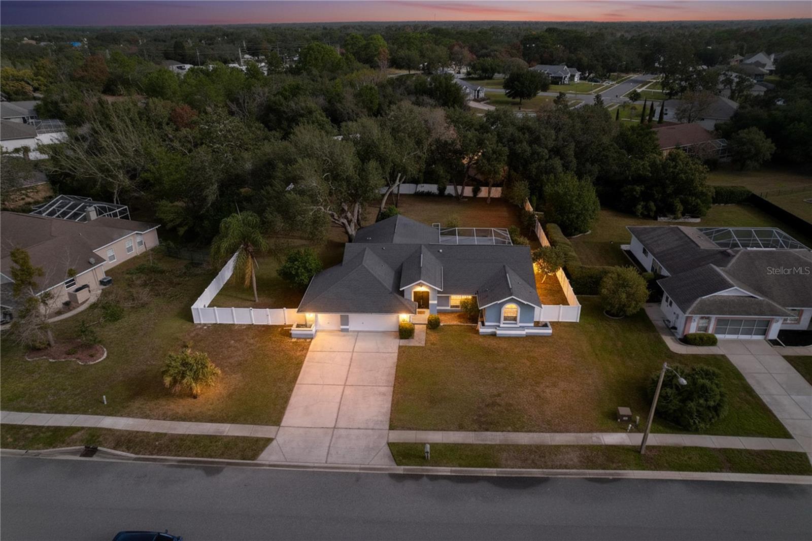 Image 12 of 57 For 18812 Bascomb Lane