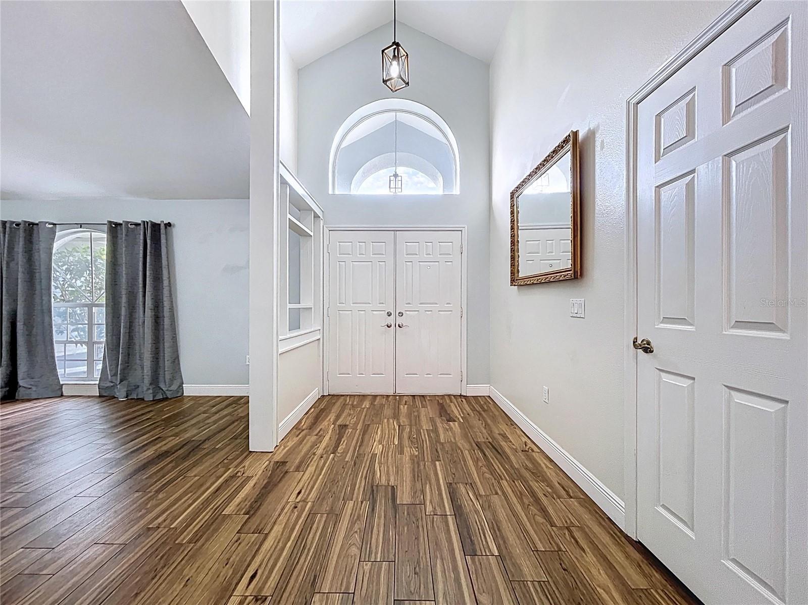 Image 14 of 57 For 18812 Bascomb Lane