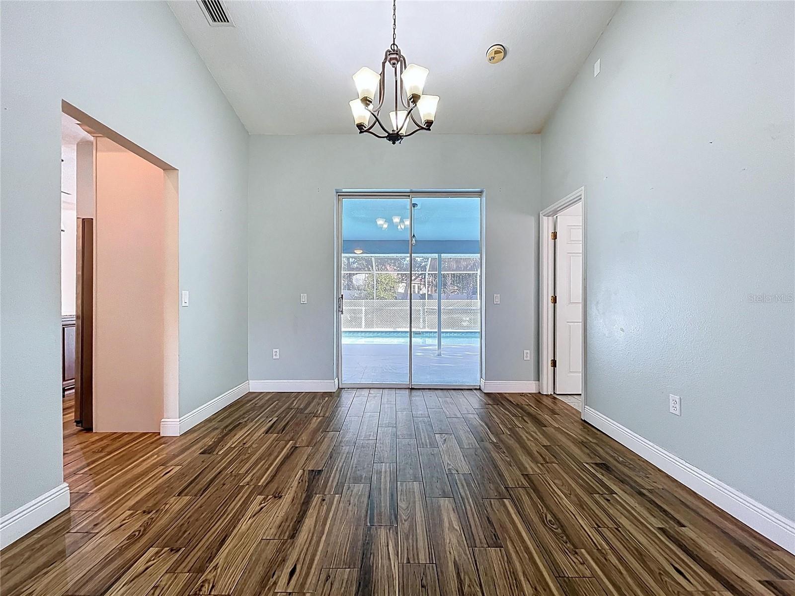 Image 20 of 57 For 18812 Bascomb Lane