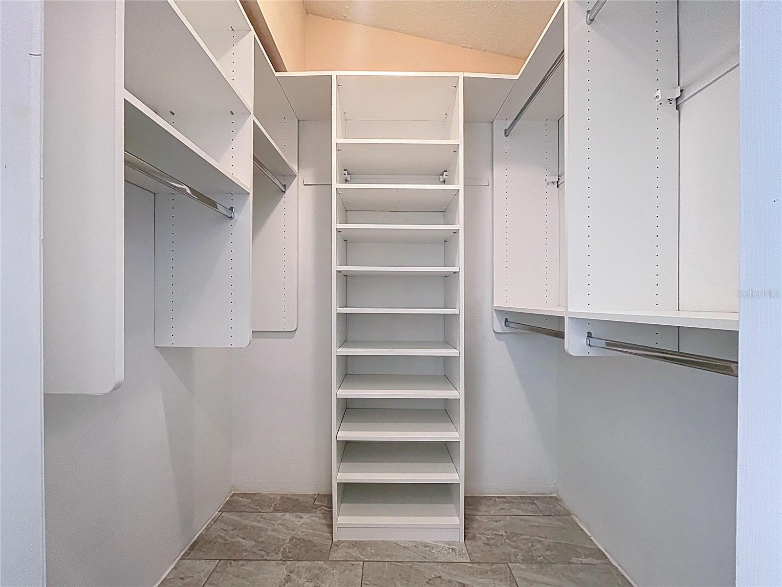 Image 38 of 57 For 18812 Bascomb Lane