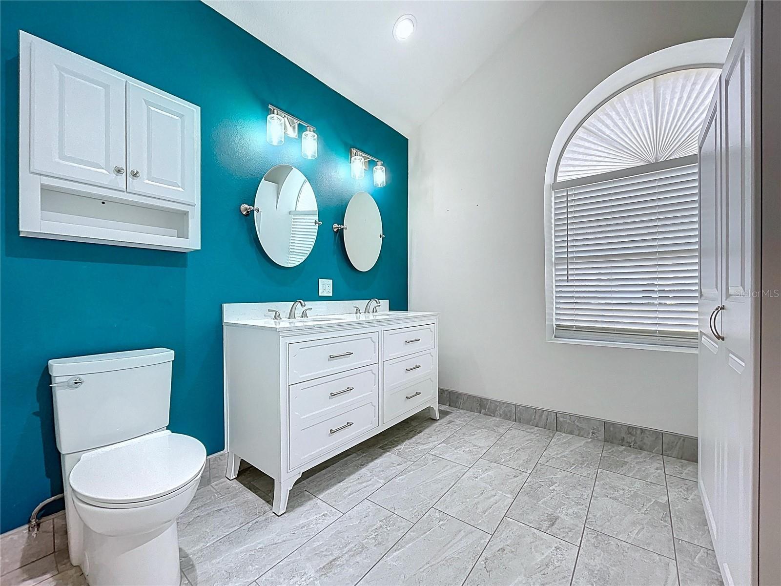 Image 39 of 57 For 18812 Bascomb Lane