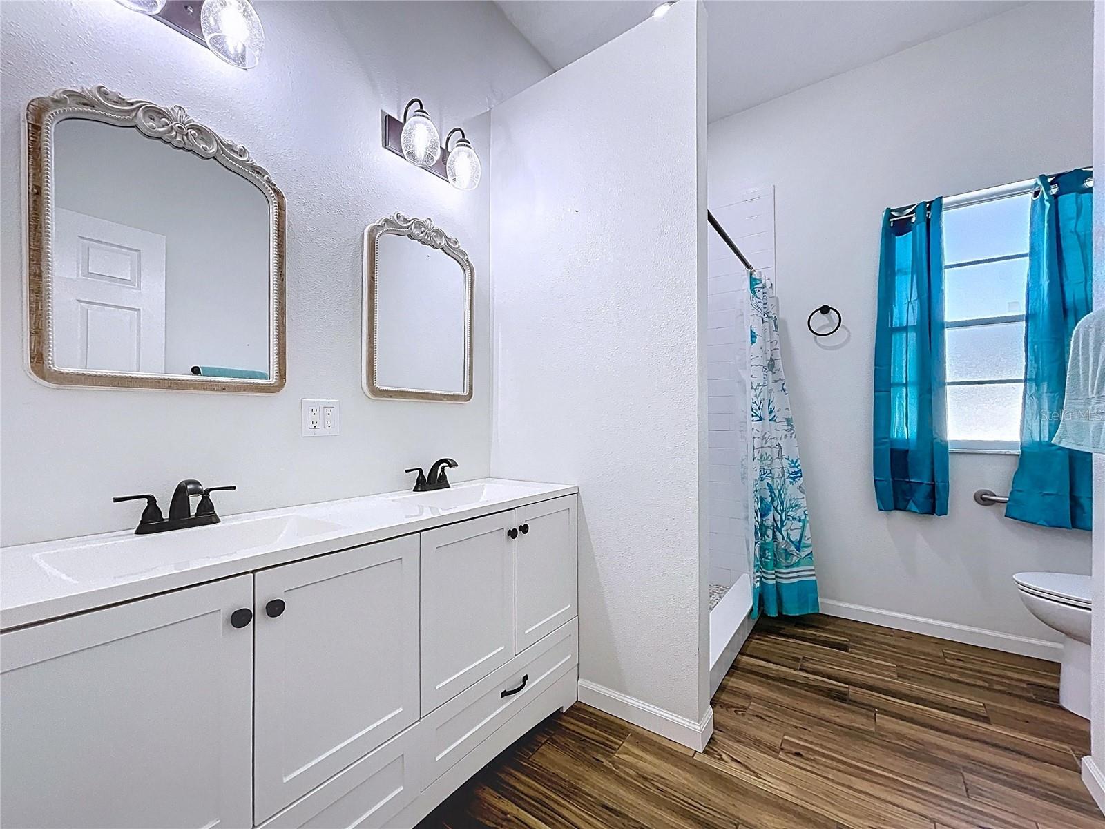 Image 45 of 57 For 18812 Bascomb Lane