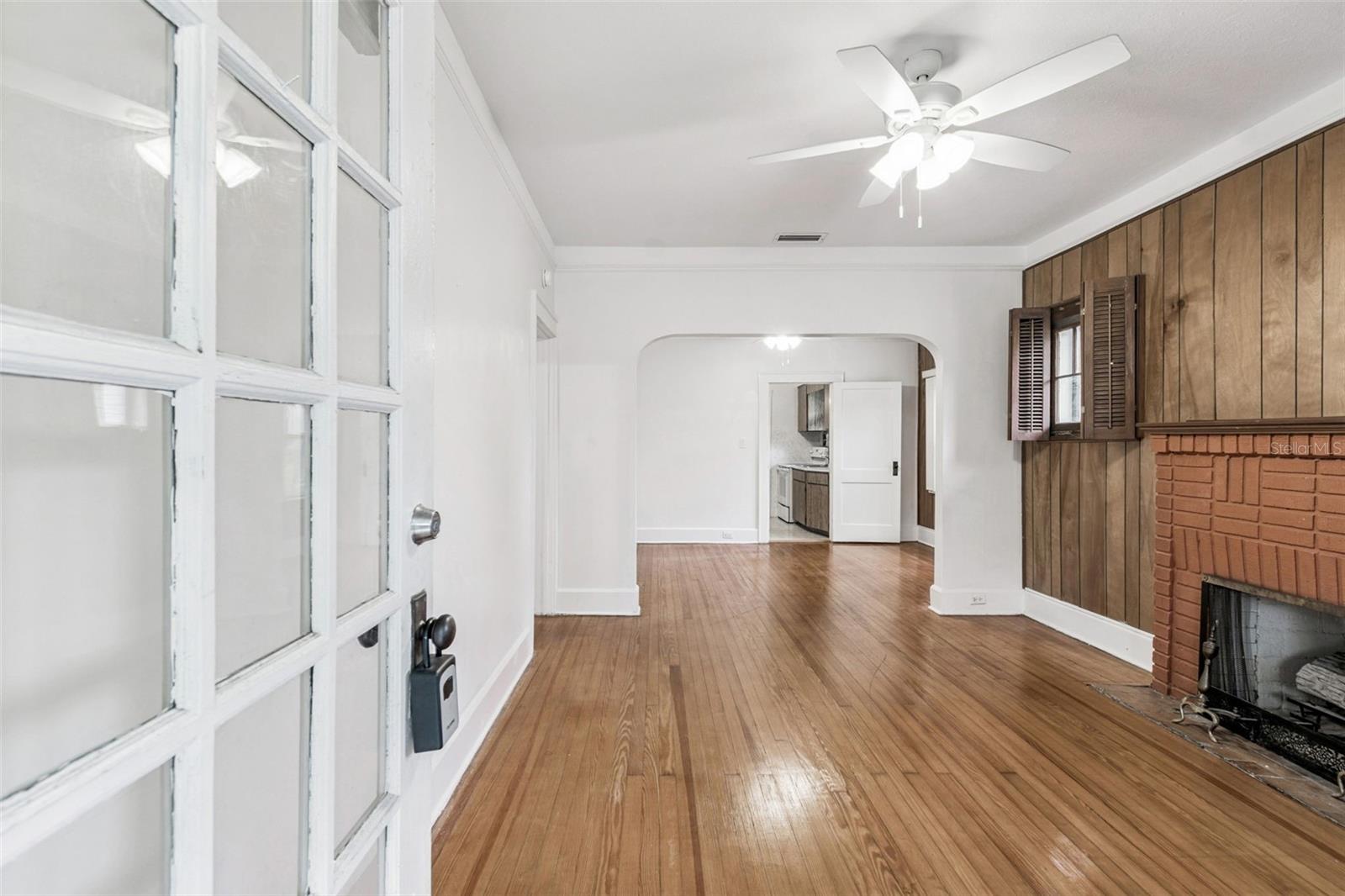 Image 19 of 91 For 943 Ruby Street