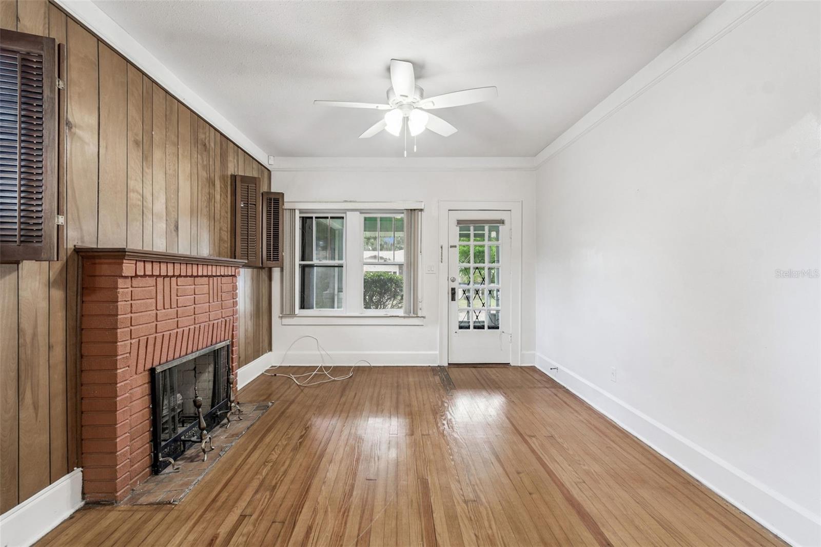 Image 24 of 91 For 943 Ruby Street