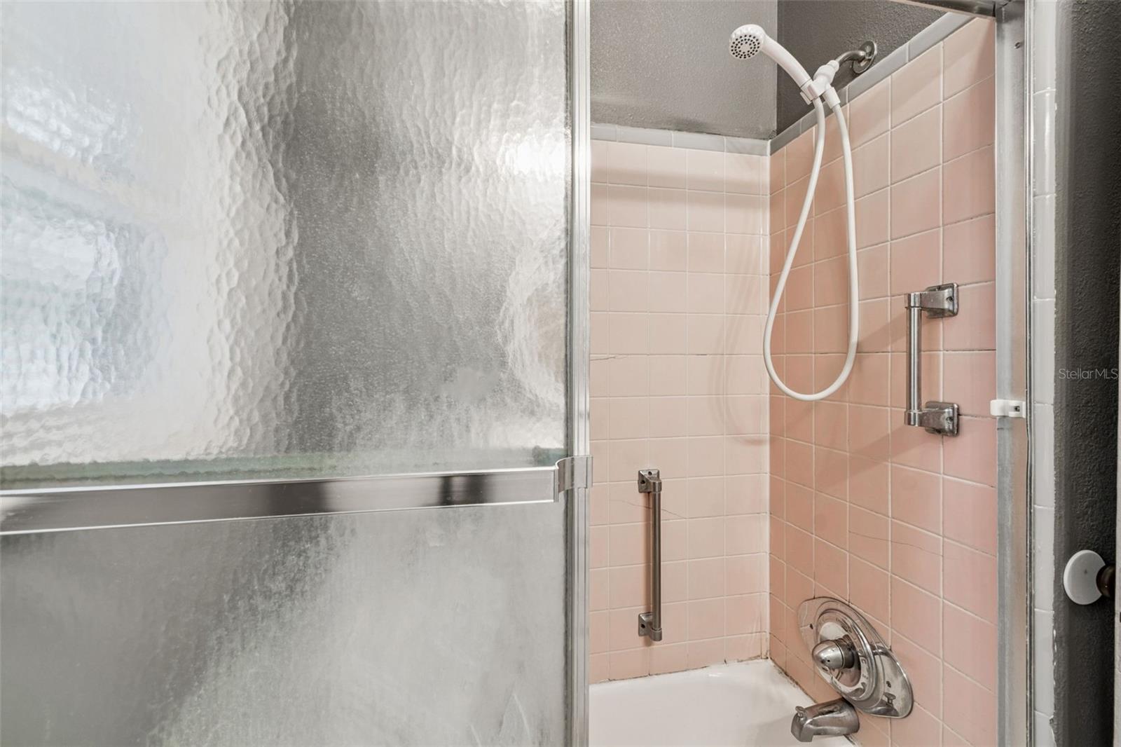 Image 51 of 91 For 943 Ruby Street