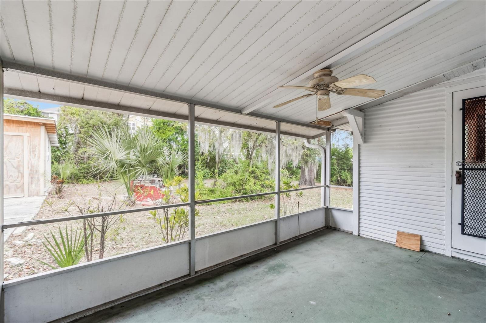 Image 58 of 91 For 943 Ruby Street