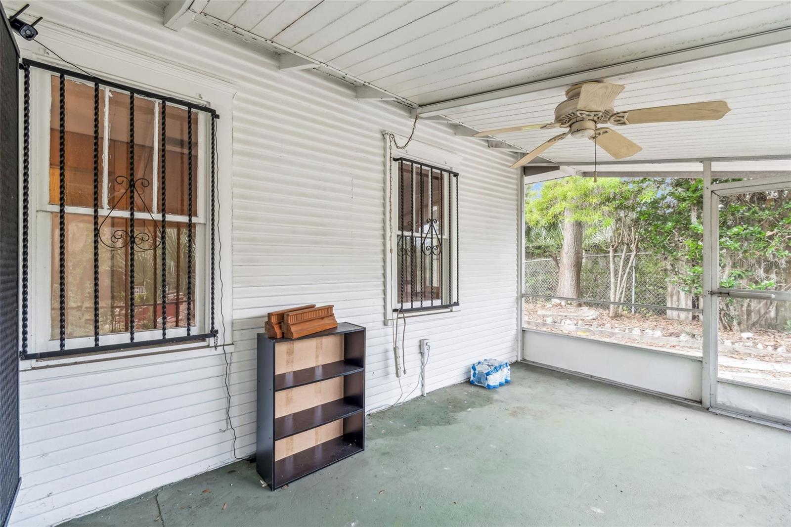 Image 60 of 91 For 943 Ruby Street