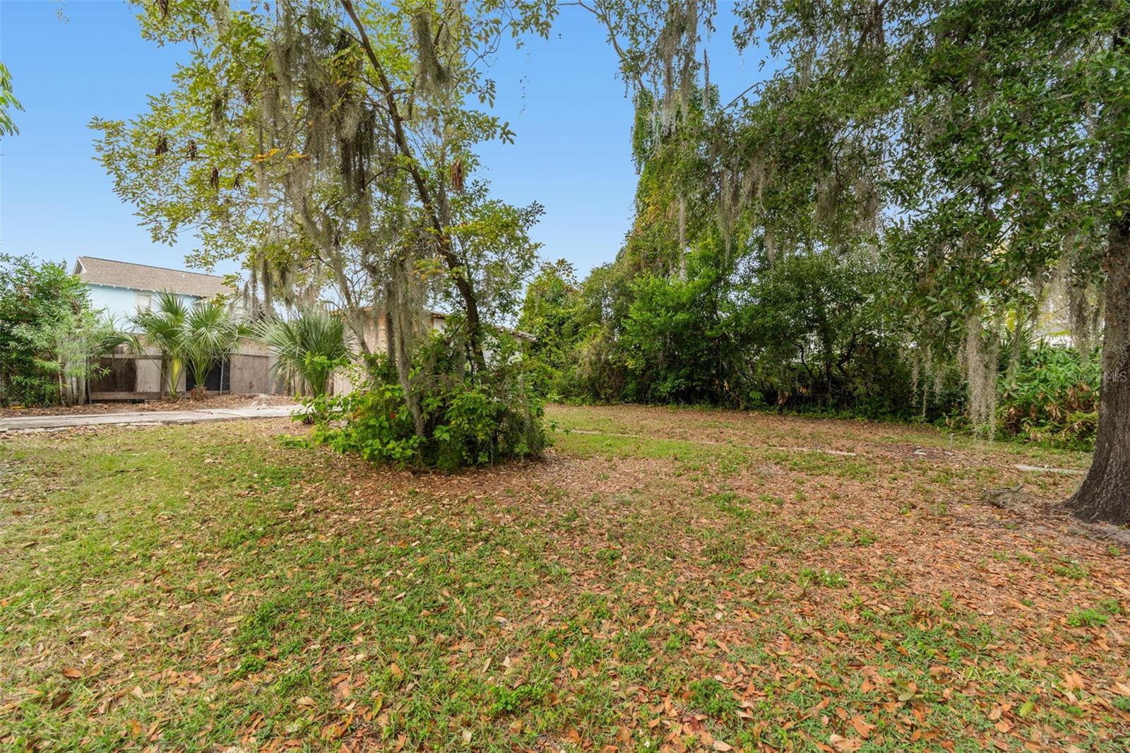 Image 68 of 91 For 943 Ruby Street