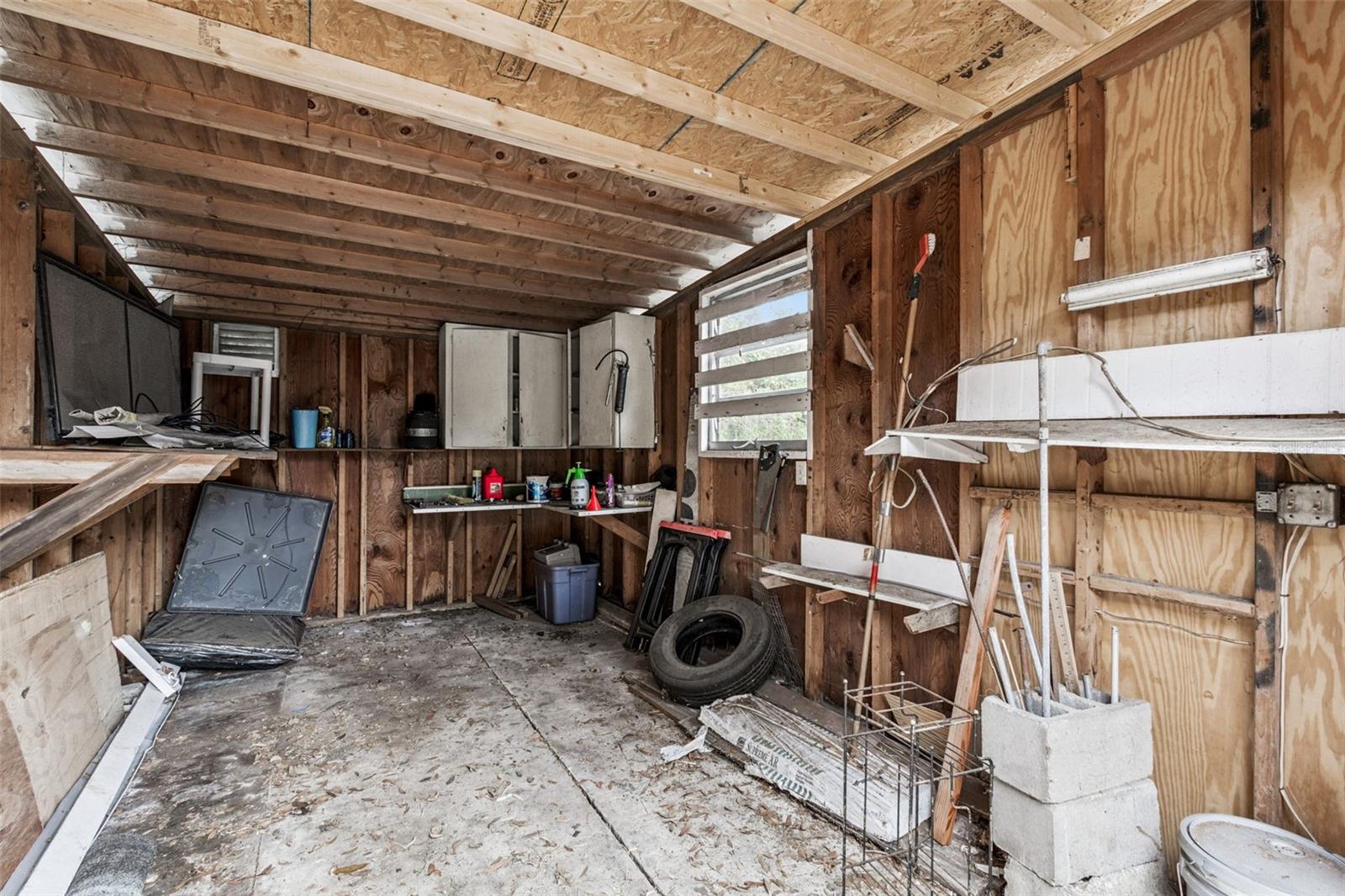 Image 72 of 91 For 943 Ruby Street